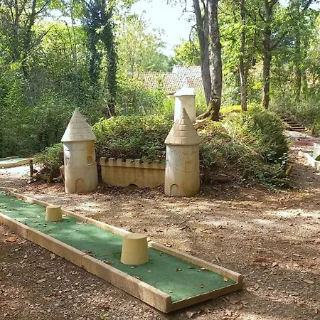 Unique Et Insolite Bus Iliade * Bourg (Haute-Marne)