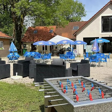 Κάμπινγκ Unique Et Insolite Bus Iliade Bourg (Haute-Marne)